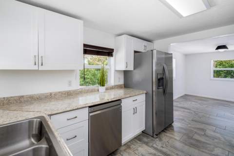 30372 Palm Drive, Big Pine Key FL - photo 17 of 43