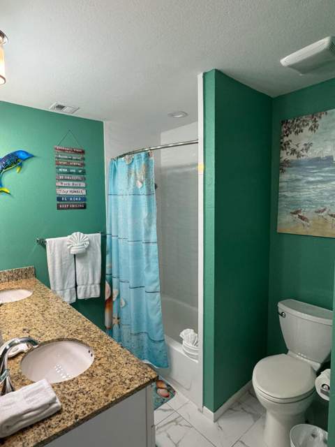 7024 Harbor Village Drive, Duck Key FL - photo 24 of 31