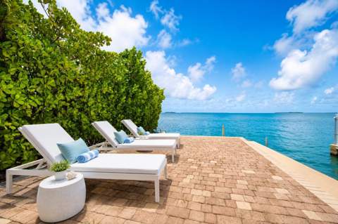 414 E Caribbean Drive, Summerland Key FL - photo 9 of 49
