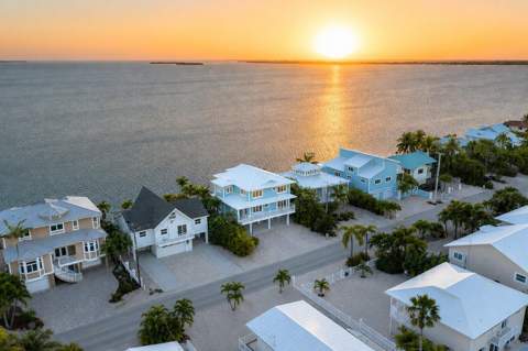 414 E Caribbean Drive, Summerland Key FL - photo 8 of 49