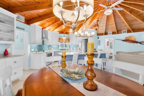 499 Avenida Primiceria, Marathon FL - photo 8 of 45