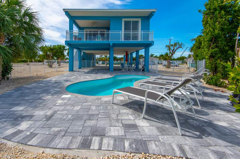 4 bedroom Single Family Residence at 101 Avenue D, Coco Plum Beach (54.5), Marathon — photo 3