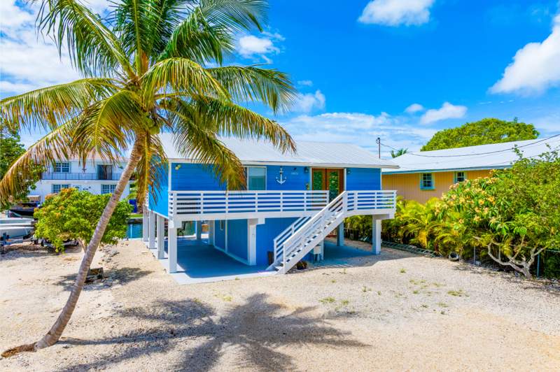 2 bedroom Single Family Residence at 29034 Rose Drive, Eden Pines Colony (29.0), Big Pine Key — photo 3