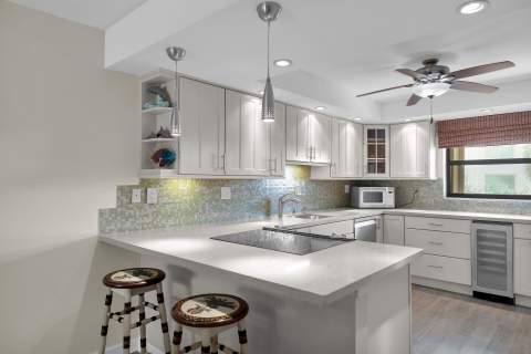 601 W Ocean Drive #316-D, Key Colony FL - photo 13 of 51