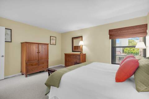 601 W Ocean Drive #316-D, Key Colony FL - photo 22 of 51