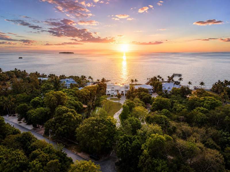 8 bedroom Single Family Residence at 89401 Old Highway, Misc Plantation Key (85.0), Plantation Key — photo 3
