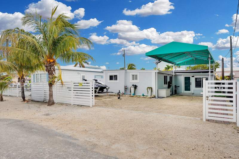 3 bedroom Mobile Home at 60 Bird Lane, Key Largo Trlr Village (101.5), Key Largo — photo 4