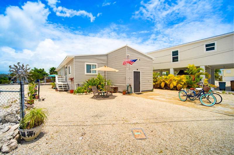 2 bedroom Mobile Home at 342 Boundary Lane, Geiger Mobile Home (9.0), Geiger Key — photo 5