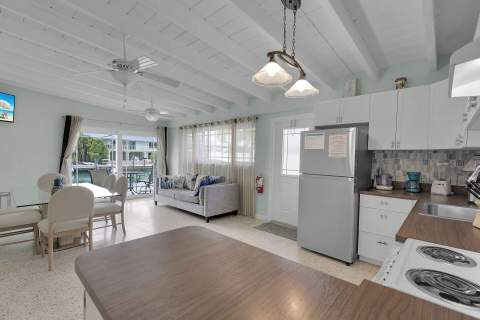 281 & 291 10th Street, Key Colony FL - photo 22 of 57
