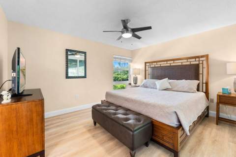 8301 Marina Villas Drive, Duck Key FL - photo 13 of 23