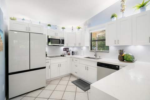 411 Mahogany Avenue, Key Largo FL - photo 10 of 29