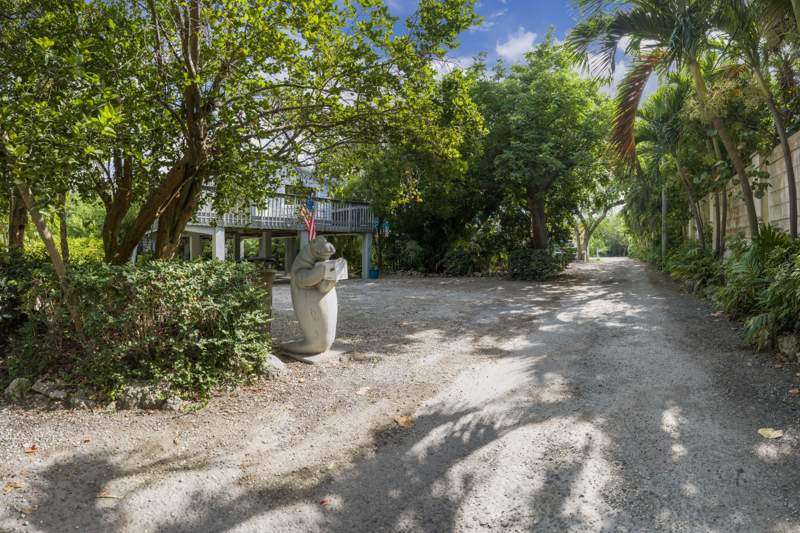 3 bedroom Single Family Residence at 103 Stirrup Key Woods Road, Stirrup Key Woods (52.5), Marathon — photo 3