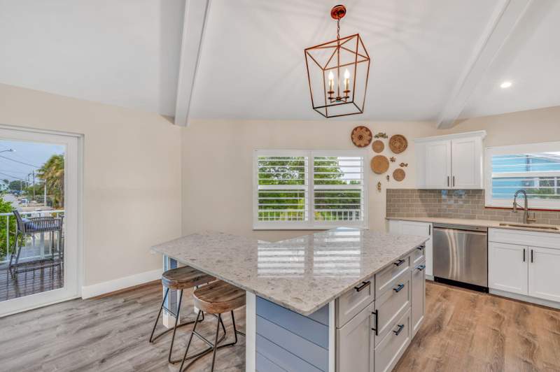 2 bedroom Single Family Residence at 273 Indies Road, Breezeswept Bch Est (27.5), Ramrod Key — photo 5