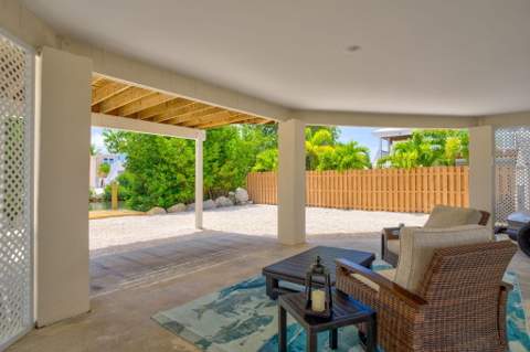 273 Indies Road, Ramrod Key FL - photo 23 of 36