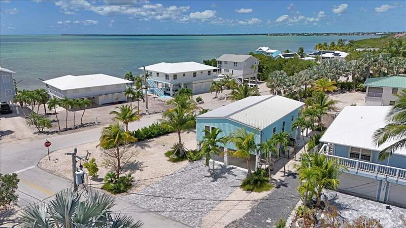 3 bedroom Single Family Residence at 174 Tortuga Lane, Cutthroat Harbor Est (23.0), Cudjoe Key — photo 5
