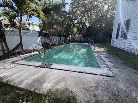 1017 Washington Street, Key West FL - photo 8 of 10