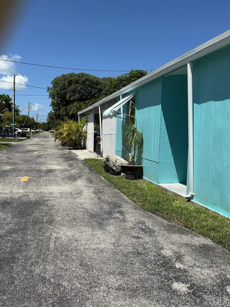 2 bedroom Mobile Home at 802 N Topaz, Silver Shores (96.0), Key Largo — photo 4