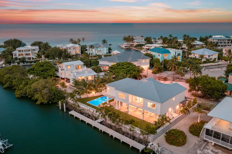 6 bedroom Single Family Residence at 194 Buttonwood Lane, Safety Harbor (74.0), Lower Matecumbe — photo 2