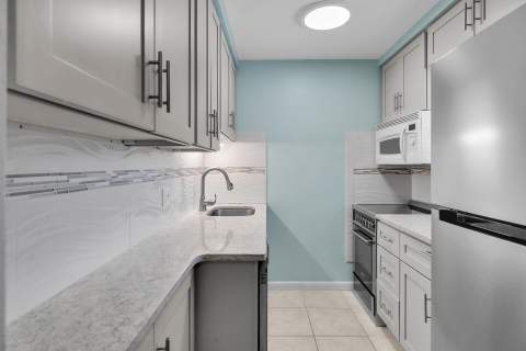 5301 Ocean Terrace #Apt 2, Marathon FL - photo 11 of 46