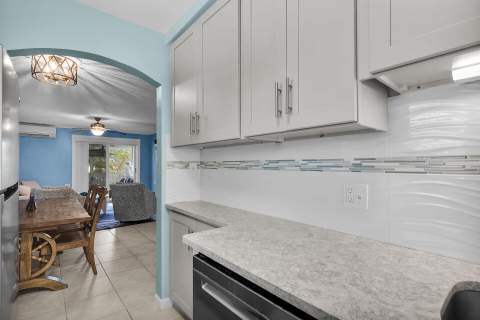 5301 Ocean Terrace #Apt 2, Marathon FL - photo 14 of 46