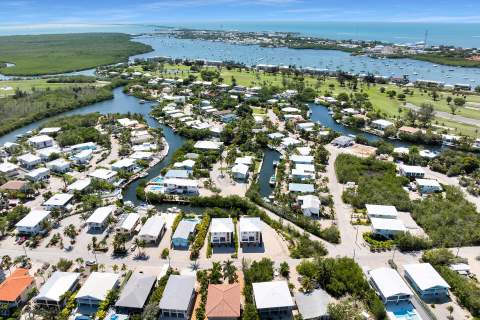 835 Copa D Oro, Marathon FL - photo 6 of 50
