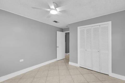 427 89Th Street Ocean, Marathon FL - photo 22 of 33