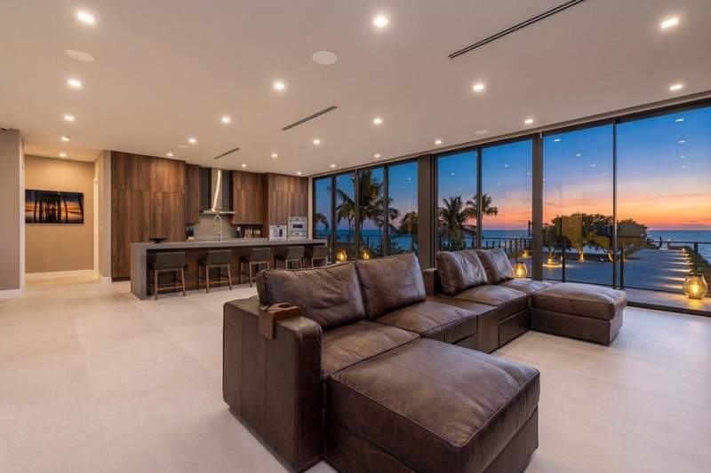 5 bedroom Single Family Residence at 87895 Old Highway, Misc Plantation Key (85.0), Plantation Key — photo 5