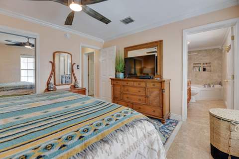 706 E Caribbean Drive, Summerland Key FL - photo 11 of 39
