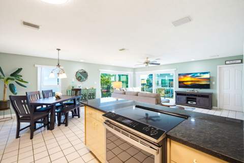 12690 Overseas Highway #Apt 310, Marathon FL - photo 16 of 49