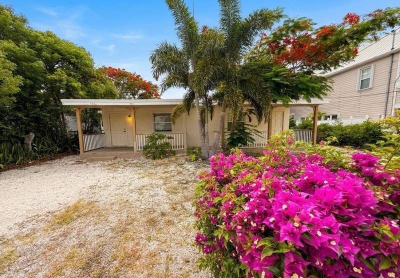 2 bedroom Duplex at 746 50Th Street Gulf, Vaca Village (49.5), Marathon — photo 2