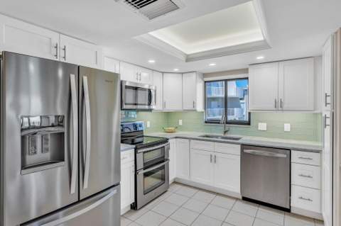 1001 W Ocean Drive #1-202, Key Colony FL - photo 7 of 44