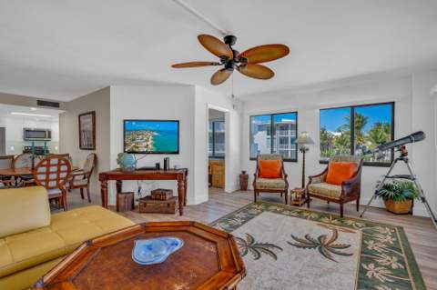 1001 W Ocean Drive #1-202, Key Colony FL - photo 20 of 44