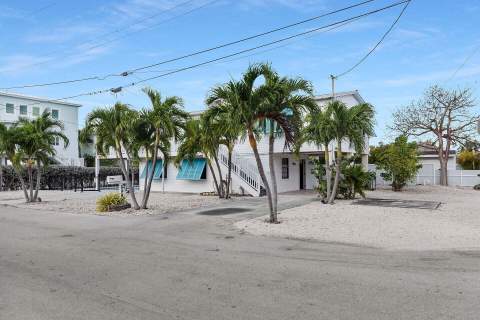 699 116th Street Ocean, Marathon FL - photo 6 of 37