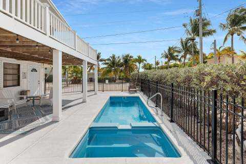 699 116th Street Ocean, Marathon FL - photo 9 of 37