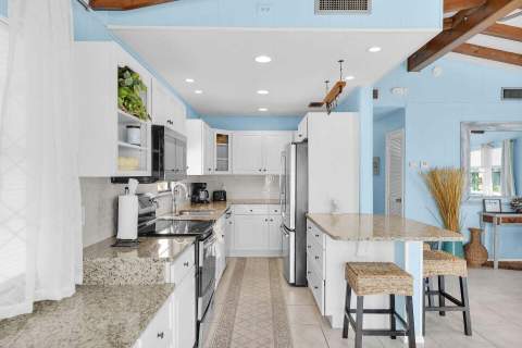 699 116th Street Ocean, Marathon FL - photo 17 of 37