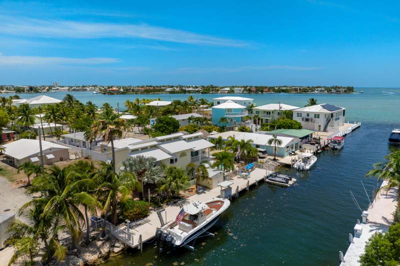 2 bedroom Single Family Residence at 11563 4th Avenue Ocean, Little Venice (53.0), Marathon — photo 4