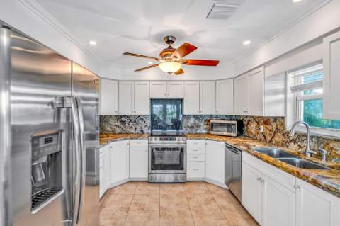581 10th Street, Key Colony FL - photo 8 of 50