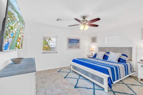 581 10th Street, Key Colony FL - photo 12 of 50