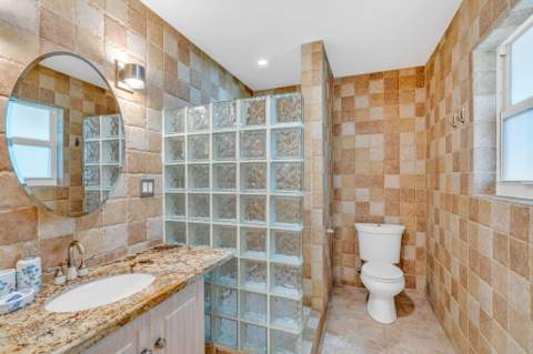 581 10th Street, Key Colony FL - photo 14 of 50