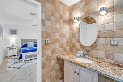 581 10th Street, Key Colony FL - photo 15 of 50