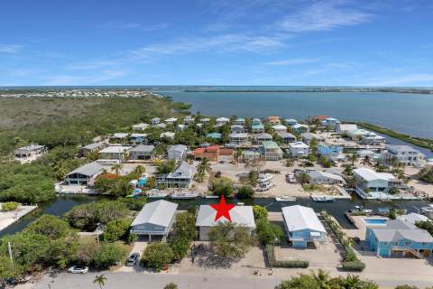 29162 Bougainvillea Lane, Big Pine Key FL - photo 8 of 54