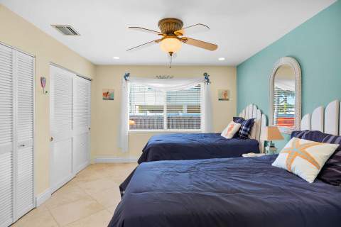 271 3rd Street, Key Colony FL - photo 15 of 37
