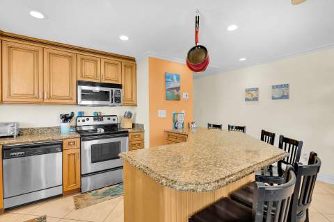271 3rd Street, Key Colony FL - photo 13 of 37