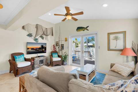 271 3rd Street, Key Colony FL - photo 9 of 37