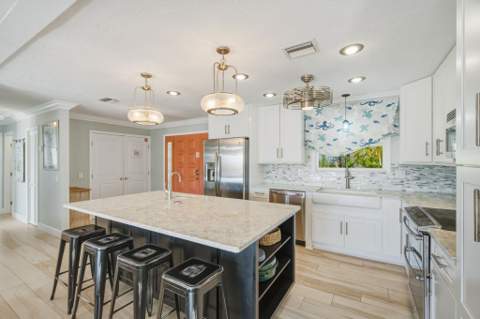 540 Sombrero Beach Road, Marathon FL - photo 11 of 57