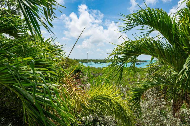 2 bedroom Townhouse at 33 Seaside S Court, Seaside Key West Residences, Key West — photo 2
