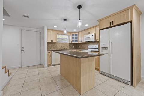 92550 Overseas Highway #Apt 214, Key Largo FL - photo 20 of 37