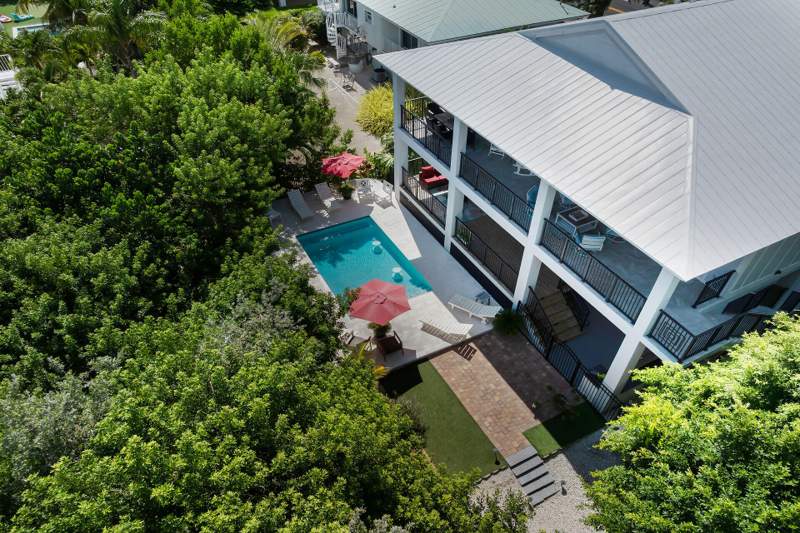 3 bedroom Single Family Residence at 239 W Seaview Drive, Plantation Island (61.0), Duck Key — photo 3