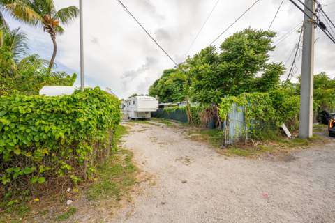 5331 5th Avenue, Stock Island FL - photo 8 of 18