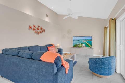 101 N Coral Lane, Key Colony FL - photo 7 of 43